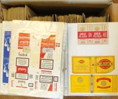 Egyedülálló, eddig nem látott cigarettásdoboz gyűjtemény. 5 vastag mappa sok száz cigarettásdobozzal az egész világból, A-Z-ig szépen rendezve. Gyűjtemény alapnak, vagy meglévő továbbfejlesztéséhez ideális. / Huge collection of cigarett-boxes in 5 large booklets nicely organised