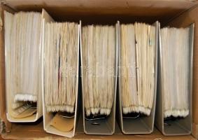 Egyedülálló, eddig nem látott cigarettásdoboz gyűjtemény. 5 vastag mappa sok száz cigarettásdobozzal...