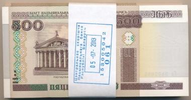 Fehéroroszország 2000. 500R (99x) banki kötegelővel, sorszámkövetők T:I,I- / Belarus 2000. 500 Rublei (99x) in original Bank wrapper, with consecutive serials C:UNC,AU