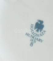 Hollóházi porcelán váza. Kézzel festett, jelzett, kis kopásokkal m: 18 cm 