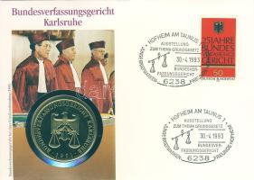 NSZK 1993. "Szövetségi Alkotmánybíróság-Karlsruhe" ffém emlékérem érmés, bélyeges borítékon T:BU