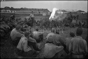 M. kir. Honvédség katonái, 6 db fotónegatív, 6×9 cm