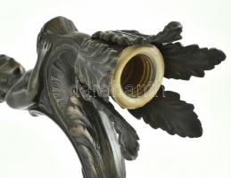 Figurális bronz falikar. 22x24cm