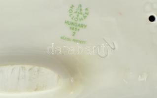 Hollóházi Honvéd labdarúgó, kézzel festett, jelzett, kisebb mázhibával, kopásnyomokkal, m: 27 cm