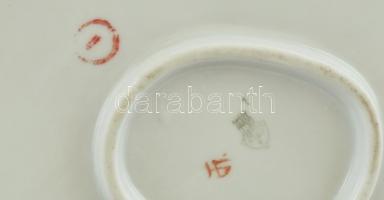 Zsolnay juhász és kutyája, kézzel festett, jelzett, hibátlan, m:22 cm