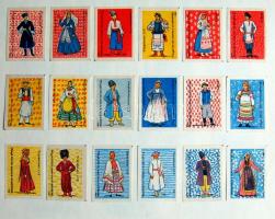 cca 2000 darabos vegyes magyar és külföldi gyufacímke-gyűjtemény albumban / collection of cca 2000 m...