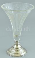 Ezüst (Ag) talpú, nagyméretű, kristály váza. Jelzett, mini csorbák. m:19 cm