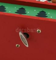 Karácsonyi festett fa zenélő asztali dísz. m: 20 cm