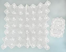 Rece horgolású, fehér virágos terítő, 73x73 cm + kis horgolt terítő, 33x22 cm
