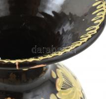 Hódmezővásárhelyi váza, kerámia, jelzett, apró repedések és -lepattanások. m: 17 cm