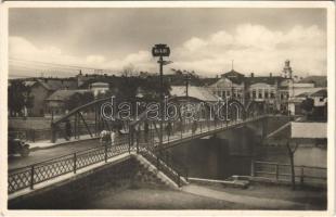 Ungvár, Uzshorod, Uzhhorod, Uzhorod; híd, Korona szálloda, üzletek / bridge, hotel, shops