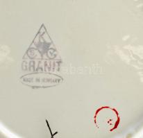 5 db különböző Gránit dísztányér. Kézzel festett, jelzett, kopásokkal. d: 24 cm-ig