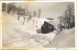 1942 Abaliget, gőzmozdony télen, vasút. photo