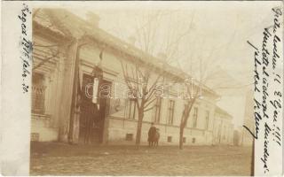 1916 Szeged, Ipartestület zászlóval. photo