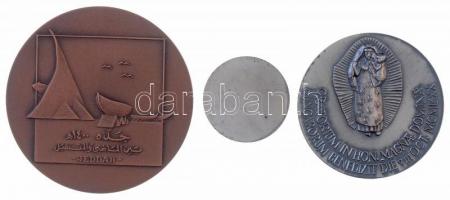 3xklf emlékérem tétel, közte Szaúd-Arábia DN "Jeddah" kétoldalas Br emlékérem (65mm) + DN ...