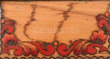 Adriai Biztosító Társulat 1838. feliratos, régi, faragott, festett fa ládika, persely, kis sérülések...