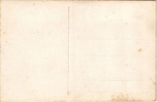 Budapest (?), Vendéglő Corvin Mátyáshoz, borozó és söröző, étterem. photo