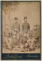 1883. szept. 20, a szatmári 43. honvéd zászlóaljhoz tartozó katonák csoportképe, hátoldalán feliratozott keményhátú fotó Berky Dezső szatmári műterméből, bal felső sarkában kisebb folttal, 16,5×11,5 cm