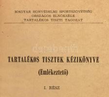 1954 Tartalékos tisztek kézikönyve. 304p. +32p. Egészvászon kötésben