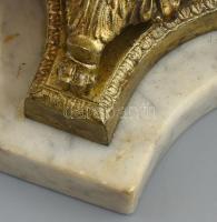 Historizáló, gyertyatartót formázó asztali lámpa, aranyozott fém, márvány talppal, ernyővel, gyertya...