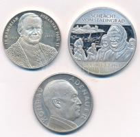 3db klf ezüstözött fém emlékérem, közte Vatikán 2005. II. János Pál emlékére, Germany DN Második Világháború / Sztálingrádi ütközet T:1- (PP), 2 3pcs ofdiff silver plated metal commemorative medallions, with Vatican 2005. To the Memory of John Paul II, Németország ND Second World War / Battle of Stalingrad C:Au (PP), XF