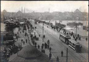 cca 1910-1920 Isztambul, Ahmed szultán dzsámija (Kék mecset), híd villamossal és gőzhajókkal, városi...