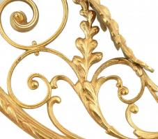 Antik tűzi aranyozott bronz fali gyertyatartó. Hiányos. m: 25x21cm