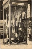 Vitrine contenant les Drapeaux pris a l'Ennemi. Musée de l'Armée. Guerre 1914-1916 / WWI French military, case containing the flags captured from the enemy