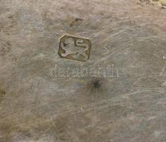 Ezüst (Ag) tálka, Churchillt és II. Erzsébetet ábrázoló emlékéremmel (Nagy-Britannia 1965. 1C Cu-Ni ...