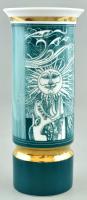 Hollóházi Szász Endre által tervezett mintával díszített porcelán váza zöld mázzal, matricás, jelzet...