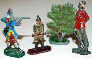 4 db olómkatona / 4 lead soldiers