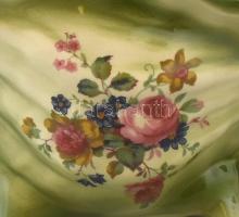 Tengeri csiga formájú kínáló, matricás porcelán, jelzett, kopott, m: 13 cm