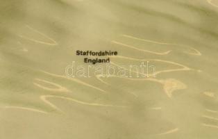 Tengeri csiga formájú kínáló, matricás porcelán, jelzett, kopott, m: 13 cm