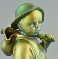 Zsolnay korsós fiú. Eozinmázas porcelán fajansz, jelzett, 1930 körül, sérült, javított. m: 20 cm
