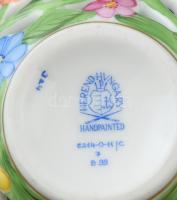 Herendi szamócás áttört bonbonier, kézzel festett, jelzett, apró kopásnyomokkal, d: 9 cm