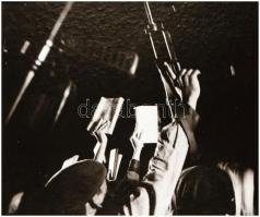 cca 1962 Kubai forradalom feliratú negatívtartó tasakban 21 db NEGATÍV Kotnyek Antal (1921-1990) bud...