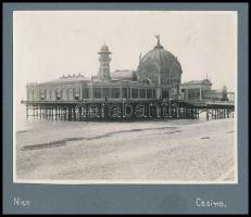 cca 1900 Franciaország, Nizza, cölöpökre épített Casino és a tengerparti korzó, 2 db vintage fotó kö...