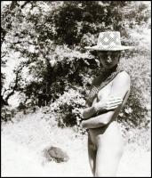 Bitang jó modellek, eltérő helyszíneken, különböző időpontokban készült akt felvételek, Menesdorfer ...