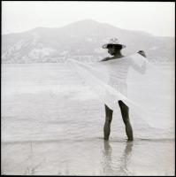 Éppen hogy csak és néha alig-alig, eltérő időpontokban készült akt felvételek, Menesdorfer Lajos (19...