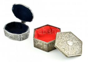 2 db ékszer tartó szelence fémből, egyiken apró hibával d: 8 cm