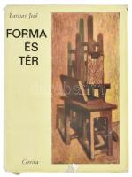 Barcsay Jenő: Forma és tér. Bp.,[1967], Corvina. Második kiadás. Kiadói egészvászon kötés, kiadói szakadozott papír védőborítóban. Megjelent 2250 példányban.