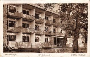 1947 Balatonaliga (Balatonvilágos), Tünde szálloda, automobil (vágott / cut)