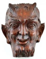 Garamvölgyi Ágoston, (1928 - 2012): Ördögfej 1983. Faragott fa, jelzett, falra akasztható. m: 18 cm