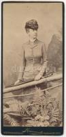 cca 1881 Gróf nagyapponyi Apponyi Georgina (1841-1906), gróf Marzani Albert felesége, Apponyi Albert nővére, keményhátú fotó, 21×10 cm