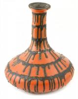 Bártfay Judit: Narancs-fekete váza. Nagy méretű kerámia váza. Jelzett. m: 33 cm, d: 28 cm