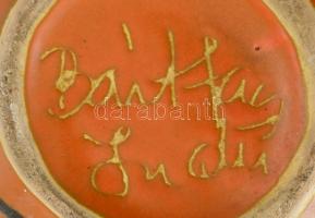 Bártfay Judit: Narancs-fekete váza. Nagy méretű kerámia váza. Jelzett. m: 33 cm, d: 28 cm