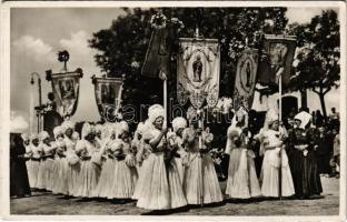 Mezőkövesd, népviselet, magyar folklór (EK)