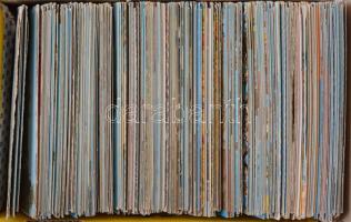 6-700 db nagyrészt használatlan külföldi városképes lap, főleg Németország / 6-700 mostly unused for...