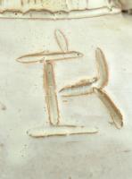 Kovács Éva (1938-2017): Coffos lány, mázas kerámia, lepattanásokkal, jelzett, m: 21cm