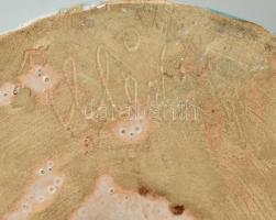 Illés László (1910-1944): Szerelmes pár. Art Deco színes mázakkal festett kerámia, jelzett, sérült. ...